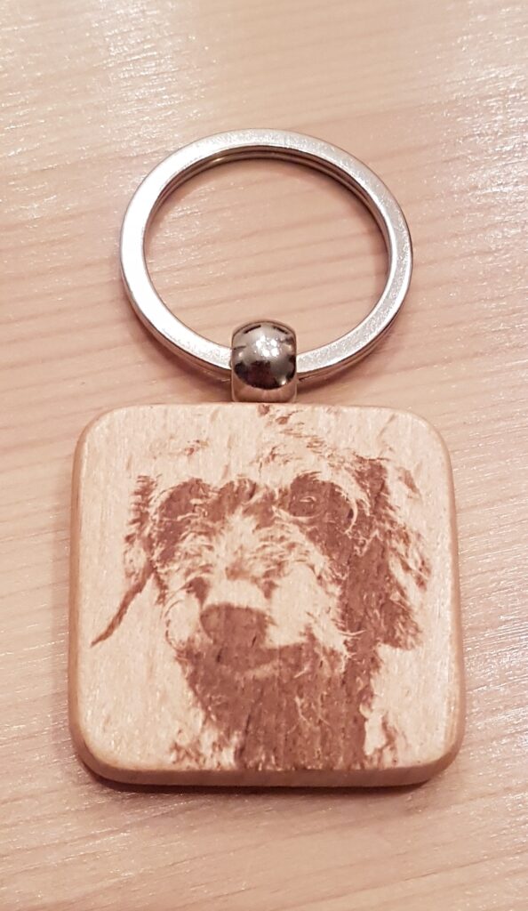 Sleutelhanger van hout · 5