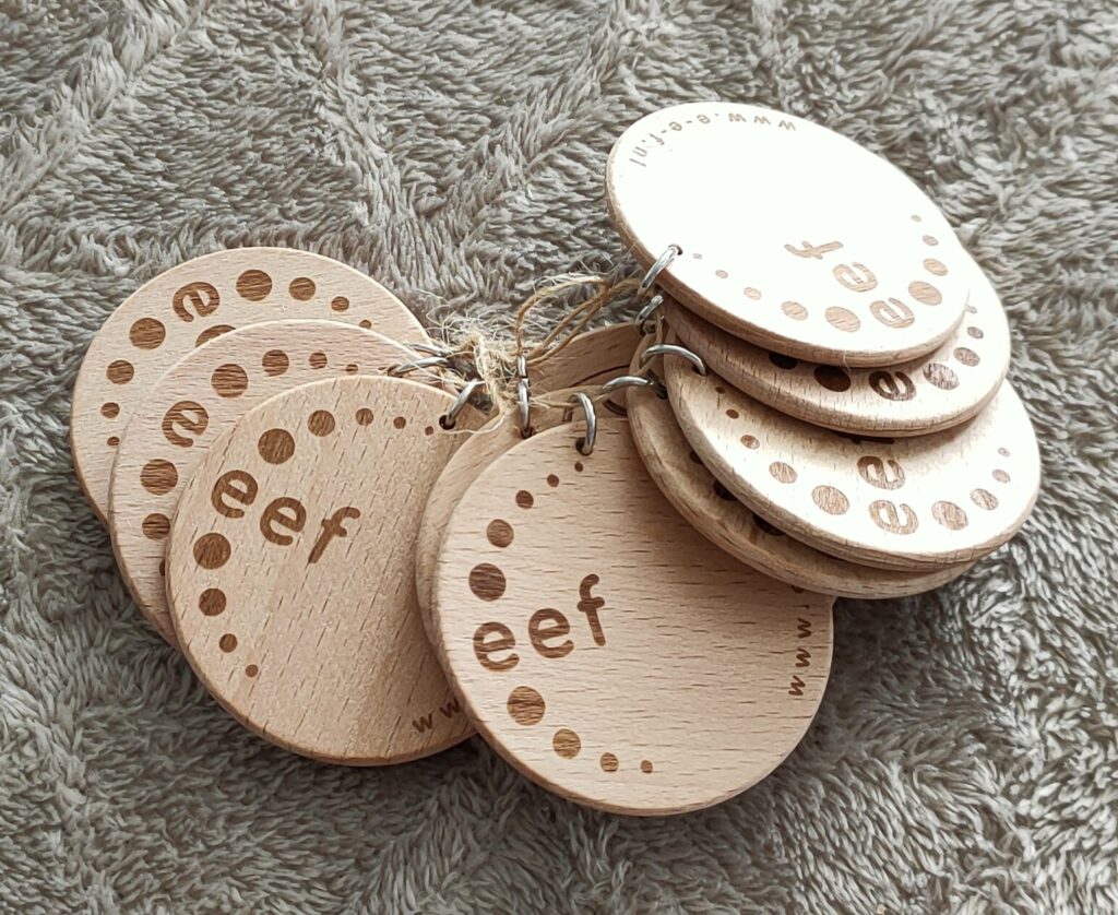 Sleutelhanger van hout · 2