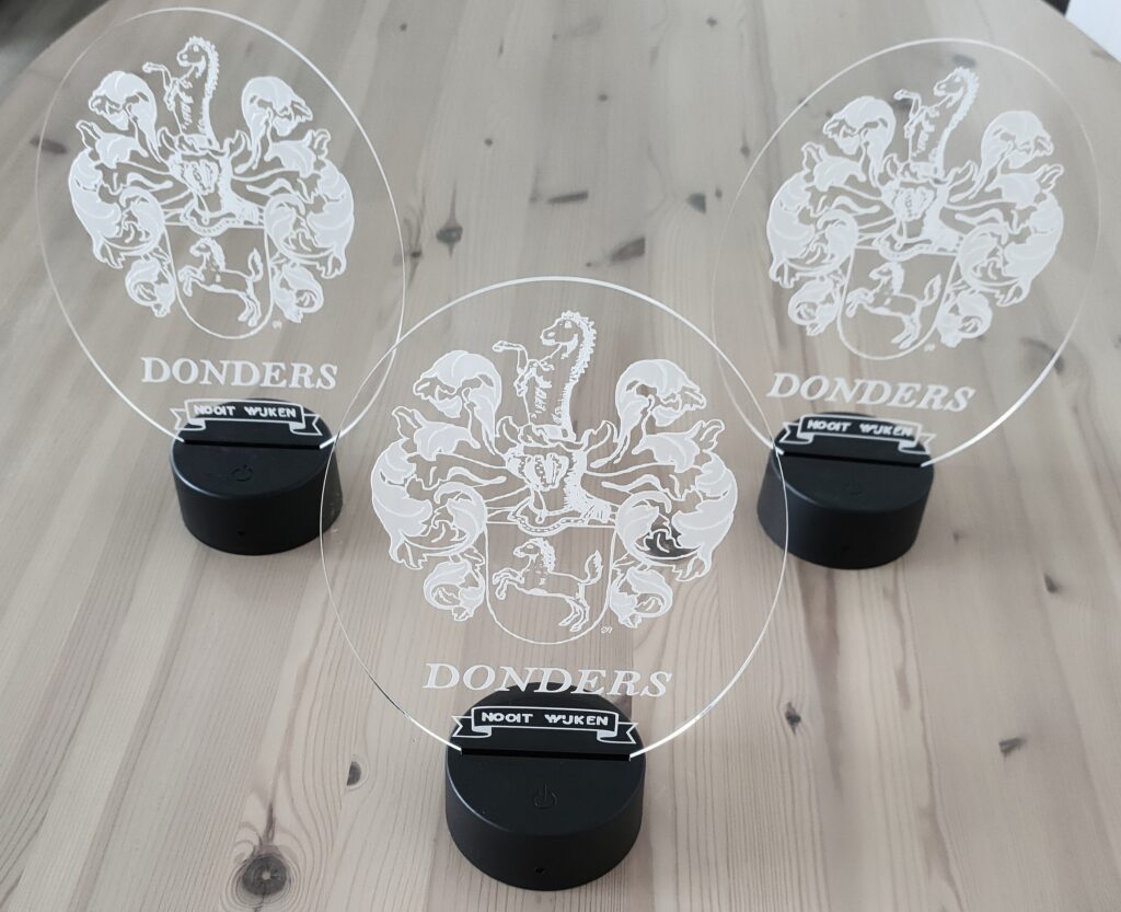 Familiewapen op LED-voet · 1