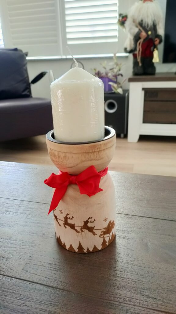 Kerstdecoratie van hout · 16