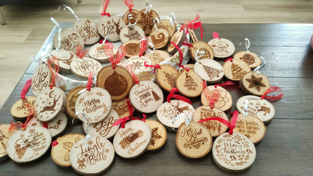 Kerstdecoratie van hout · 25