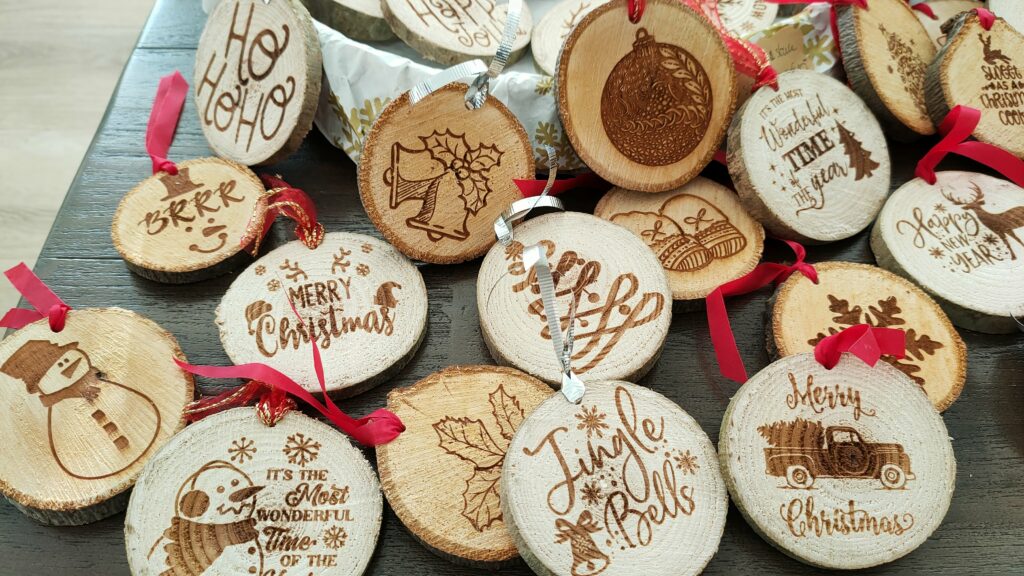 Kerstdecoratie van hout · 27