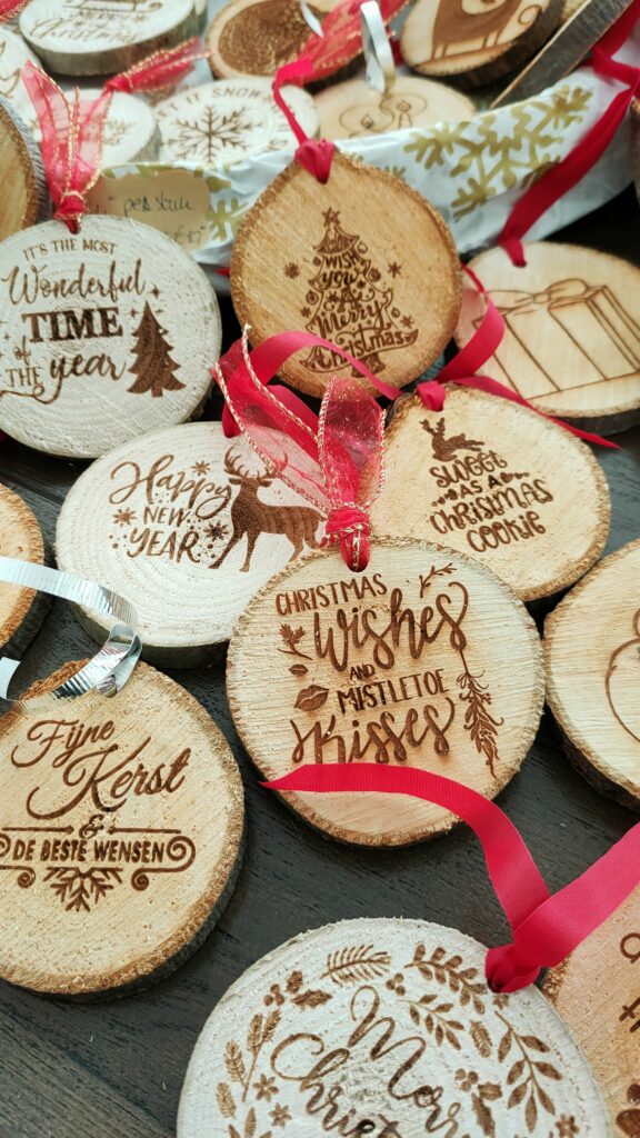 Kerstdecoratie van hout · 30