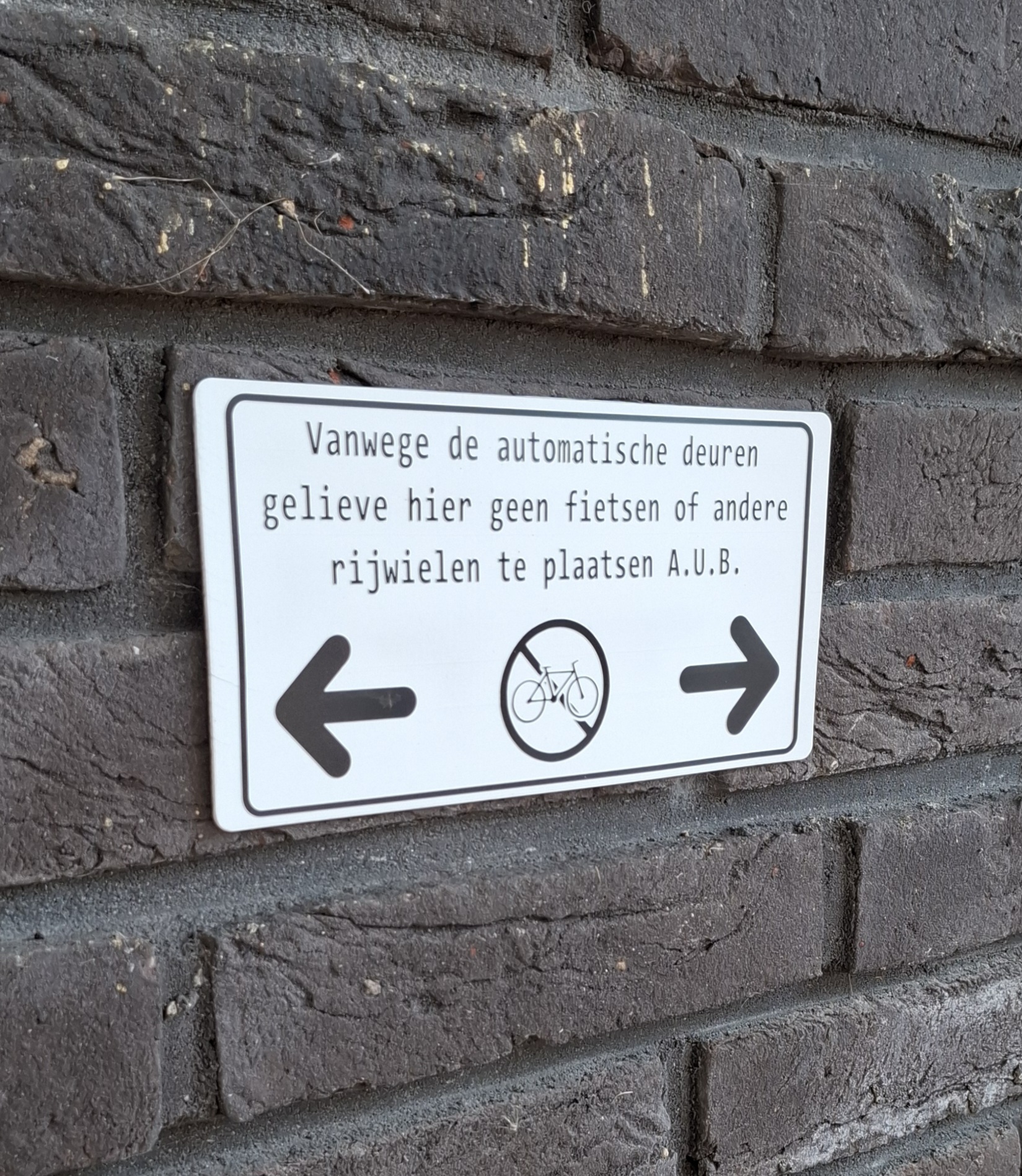 Mededelings- en waarschuwingsbord · 1